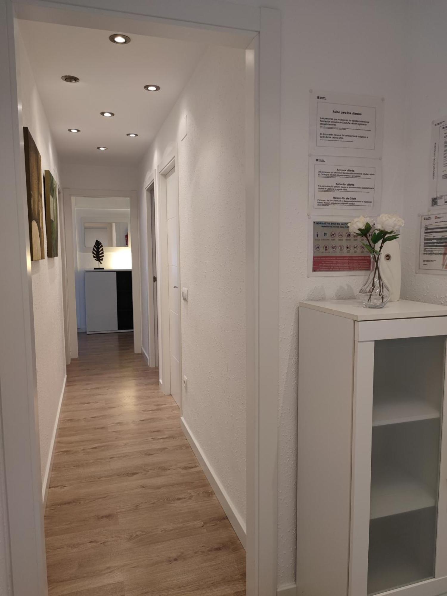 Apartamento Completo Muy Cerca Del Centro Ideal Para Familias Con Piscina Figueras Extérieur photo